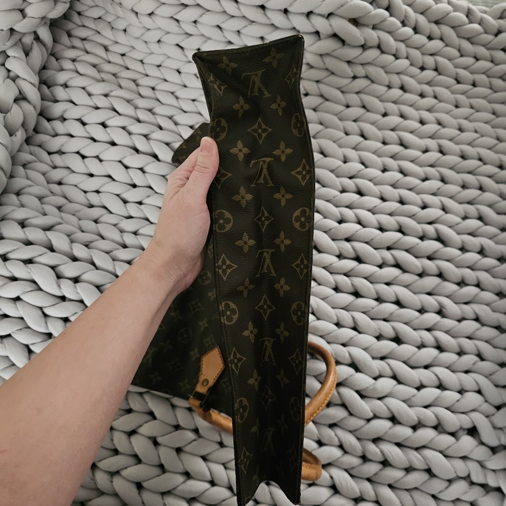 Louis Vuitton Brown Monogram Canvas Tote with Tan Handles - Picture 7 of 11